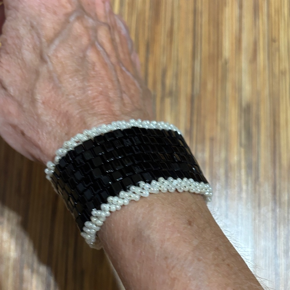 Black and White Beaded Bracelet